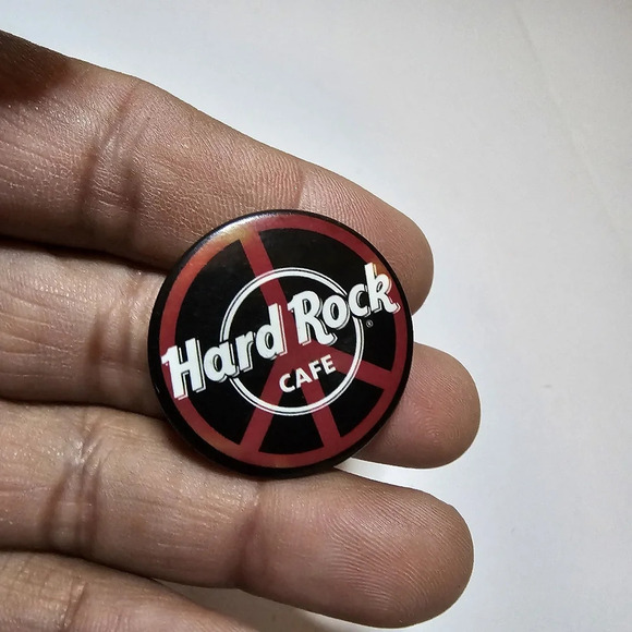 Lot Of 3 Vintage Hard Rock Cafe Collectible Metal Button Pins see pictures for r - Picture 3 of 4